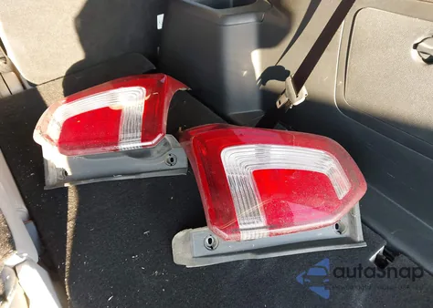 2019 Ford Explorer Xlt из США, поврежденный, VIN 1FM5K8D81KGB35654